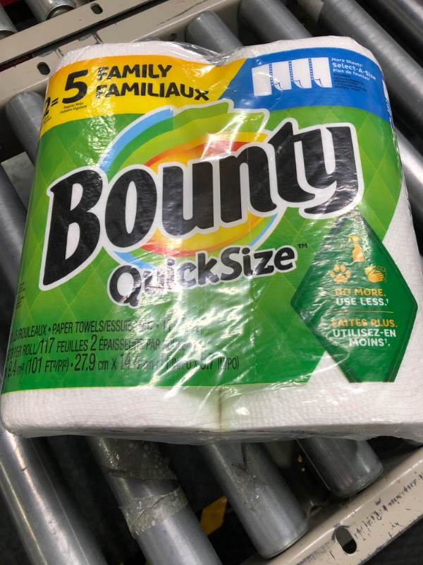 Photo 1 of Bounty Select-A-Size Paper Towels, White, 2 Triple Rolls = 6 Regular Rolls 2 Count (Pack of 1)