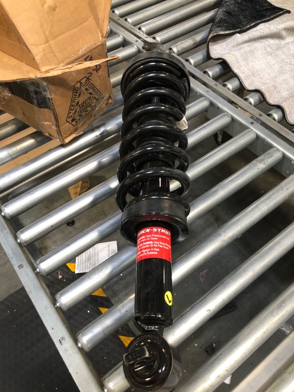 Photo 3 of Monroe 173032R Quick Complete Strut Assembly