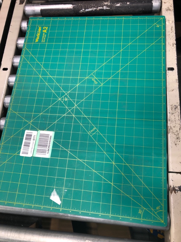 Photo 2 of WORKLION 18'' x 24'' Large Self Healing PVC Cutting Mat, Double Sided, Gridded Rotary Cutting Board for Craft, Fabric, Quilting, Sewing, Scrapbooking - Art Project A2: Green/Blue A2:18 x 24 inch