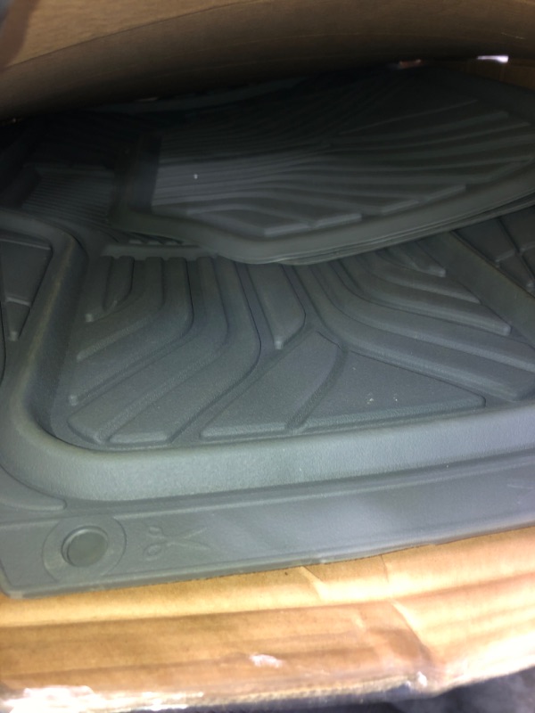 Photo 3 of Armor All 4-Piece Gray Rubber All-Season Trim-to-Fit Floor Mats