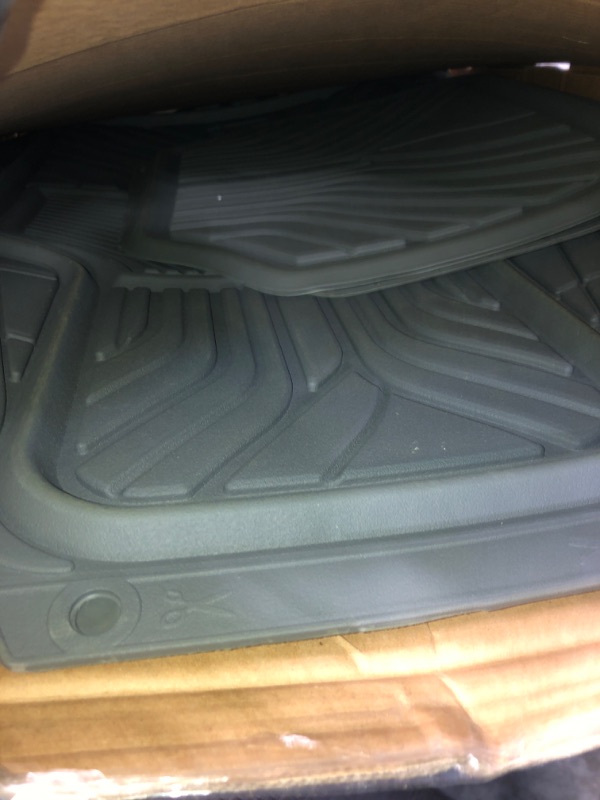 Photo 1 of Armor All 4-Piece Gray Rubber All-Season Trim-to-Fit Floor Mats