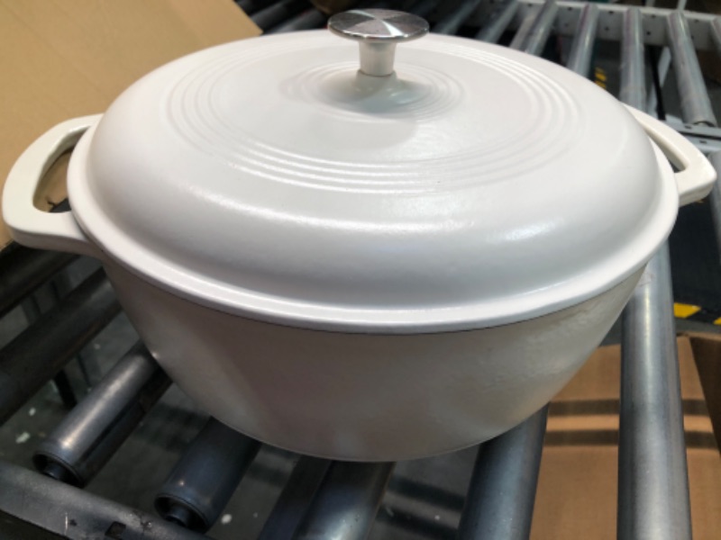 Photo 4 of Amazon Basics Enameled Cast Iron Covered Round Dutch Oven, 7.3 Quart, Matte White