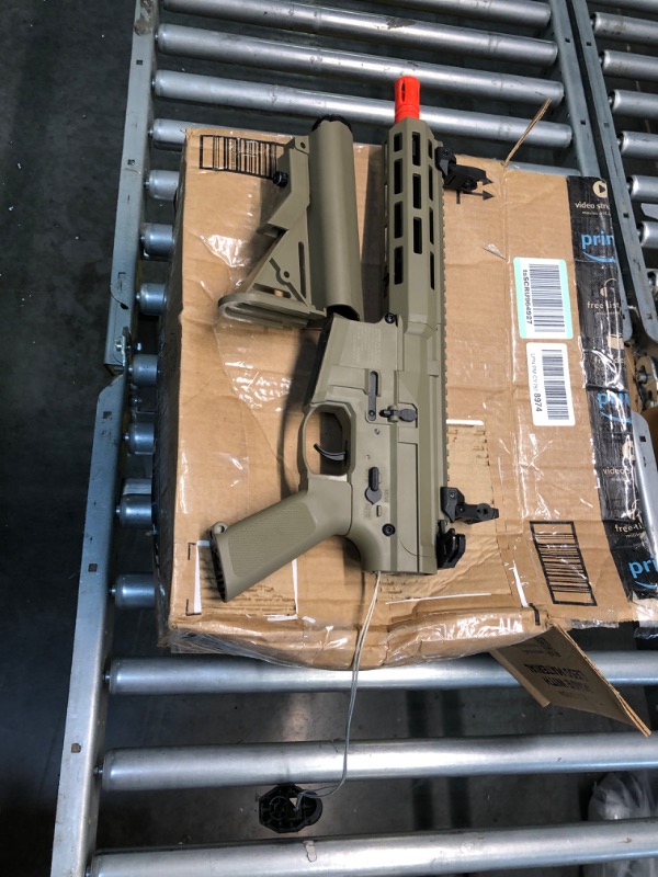 Photo 1 of Lancer Tactical Gen 2 Airsoft Rifle SD M4 GEN 2 Polymer- Electric Full/Semi-Auto Airsoft AEG Rifle with 0.20g BBS, Charger and Battery Tan Polymer