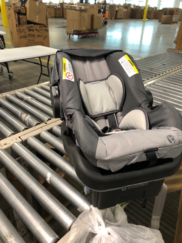 Photo 2 of Baby Trend 35 Infant Car Seat Grey