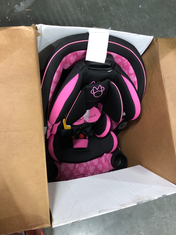 Photo 1 of Disney Baby Grow and Go All-in-One Convertible Car Seat, Rear-facing 5-40 pounds, Forward-facing 22-65 pounds, and Belt-positioning booster 40-100 pounds, Simply Minnie
