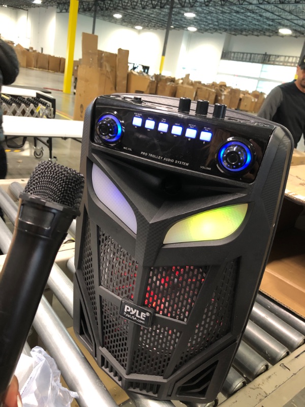 Photo 3 of Pyle Portable Bluetooth PA Speaker System-600W 10” Indoor/Outdoor BT Speaker-Includes 2 Wireless Microphones, Party Lights, USB SD Card Reader, FM Radio, Rolling Wheels-Remote Control PPHP101WMB   


***MISSING 1 MICROPHONE, BOTH CORDS AND CONTROL REMOYTE