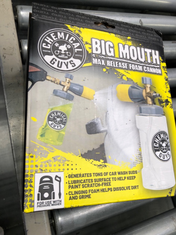 Photo 1 of Chemical Guys EQP324 Big Mouth Max Release Foam Cannon (Car Wash, Home Wash & Boat Wash Foam Cannon That Connects to Your Pressure Washer) 34 oz Bottle
