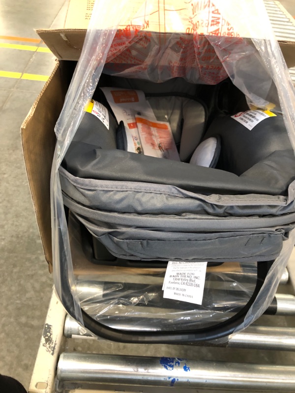 Photo 3 of Baby Trend 35 Infant Car Seat Grey