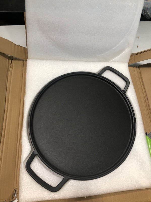 Photo 3 of GGC 14" Cast Iron Pizza Pan Round Flat Pans Make Different Dishes for Baking Stove Oven Grill and Campfire, Heavy Duty Non Stick Evenly Heat for Pizza Tortillas Eggs Bacon and Meat Dia=14"