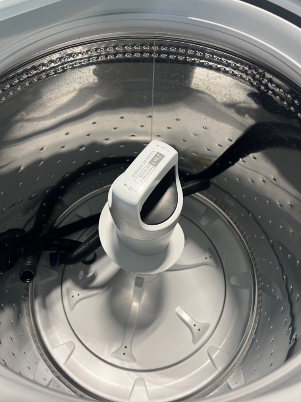 Photo 6 of Whirpool 3.8-3.9 Cu. Ft. Whirlpool® Top Load Washer with Removable Agitator *** SEE NOTES ***