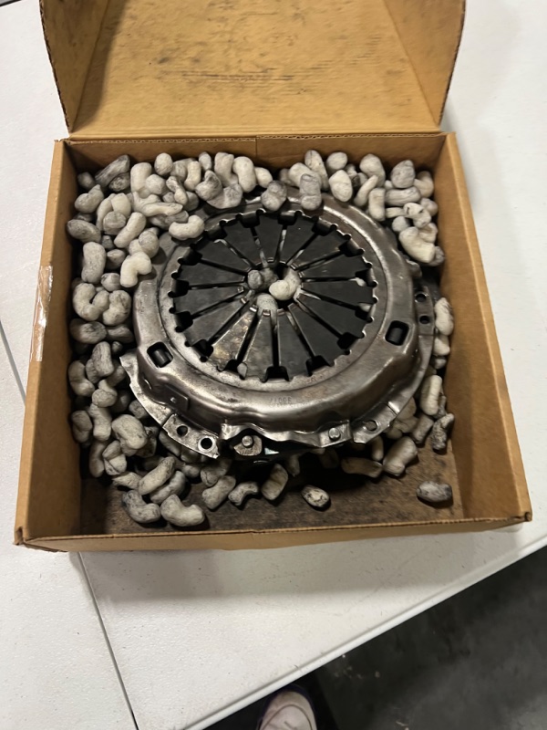 Photo 3 of Clutch Kit Compatible With Corolla Matrix MR2 Spyder Celica Pontiac Vibe Geo Prizm Base Gsi Lsi S Ce Le St Xr 1.6L L4 1.8L L4 GAS DOHC Naturally Aspirated (1ZZ-FE; 2ZZ-GE; 16-080)