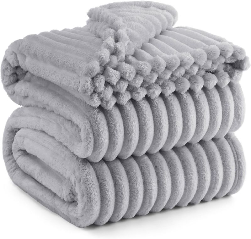 Photo 1 of  Light Grey Fleece Blanket for Couch - Super Soft Cozy Queen Blankets for Women, Cute Small Blanket for Girls, 