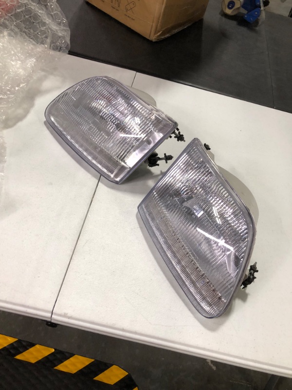 Photo 3 of Dorman 1590140 Headlight Assembly for Select Ford Models, 2 Pack