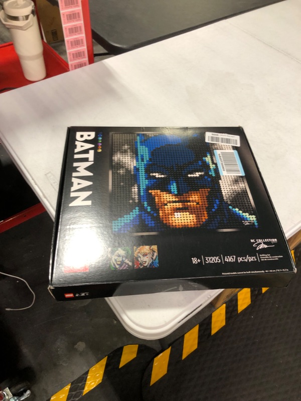 Photo 2 of LEGO Art Jim Lee Batman Collection 31205 Wall Décor Building Set for Adults (4,167 Pieces)