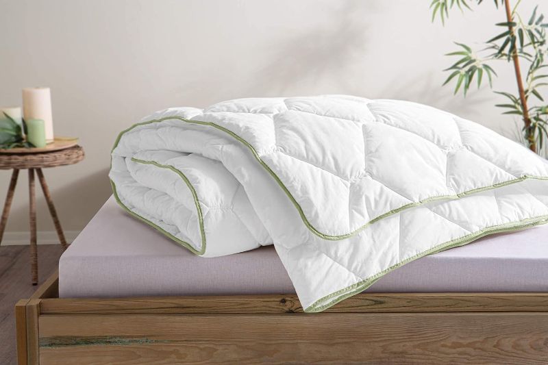 Photo 1 of Bedding Soft Quilted Breathable Bamboo Fiber Filled Comforter, Machine Washable, White Fluffy Lightweight Duvet, 200 TC 100% Cotton Shell, Bedding Duvet Inserts & Bed Sets, White queen