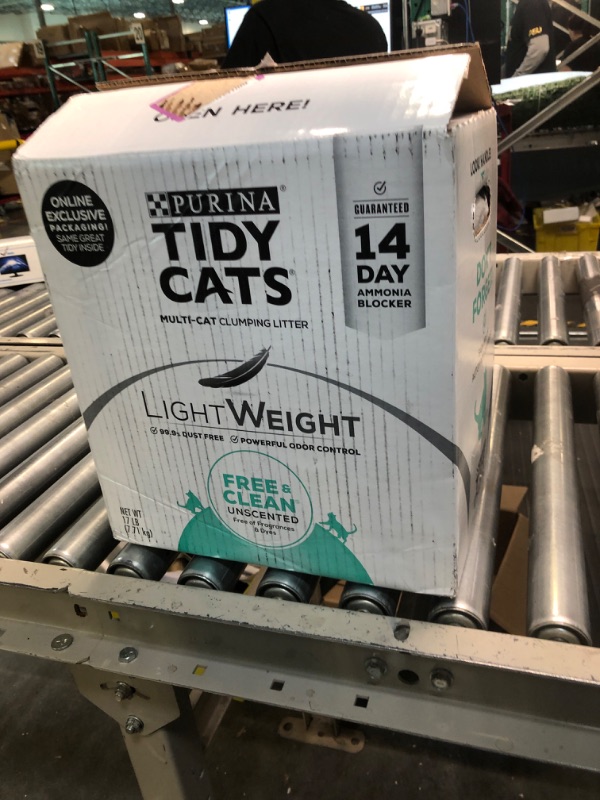 Photo 2 of Purina Tidy Cats Lightweight Free & Clean Clumping Cat Litter 17 lb. Box