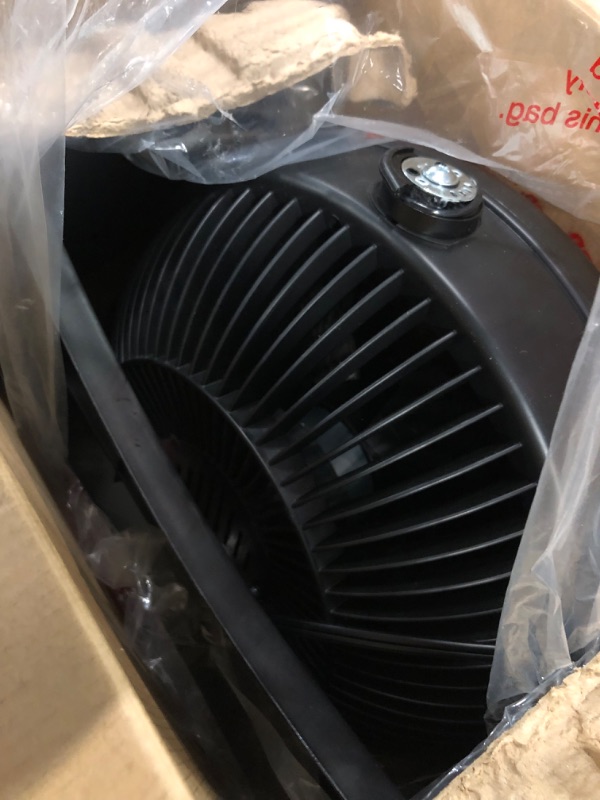 Photo 4 of 12 in. 3 Speed Whole Room Circulator Floor Fan