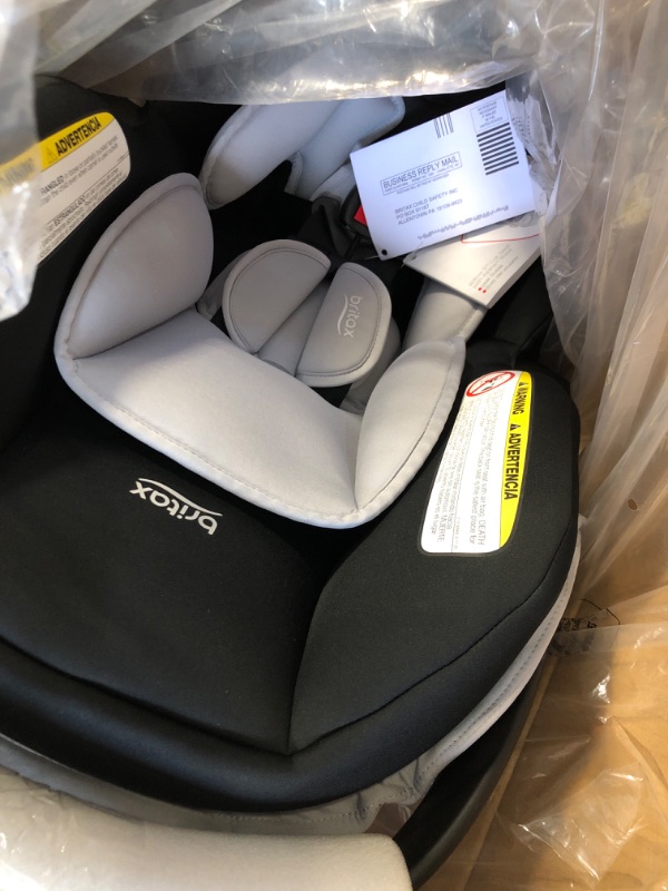 Photo 2 of Britax Willow S Infant Car Seat with Alpine Base, ClickTight Technology, Rear Facing Car Seat with RightSize System, Glacier Onyx