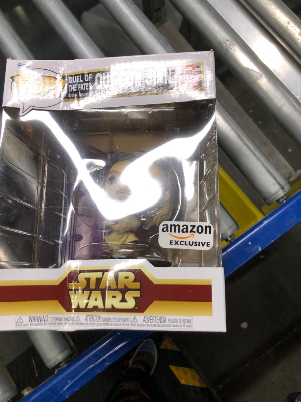 Photo 3 of Funko Pop! Deluxe: Star Wars Duel of The Fates - Qui-Gon Jinn, Amazon Exclusive, Figure 3 of 3