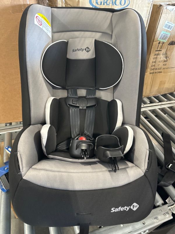 Photo 2 of Graco 4Ever DLX 4 in 1 Car Seat, Infant to Toddler Car Seat, with 10 Years of Use, Fairmont , 20x21.5x24 Inch (Pack of 1) DLX Fairmont