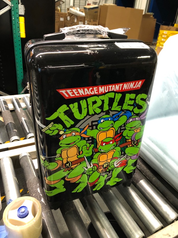 Photo 4 of (SMALL CARRY ON) Fast Forward Kids licensed Hard-side Spinner Luggage (Teenage Mutant Ninja Turtle)
