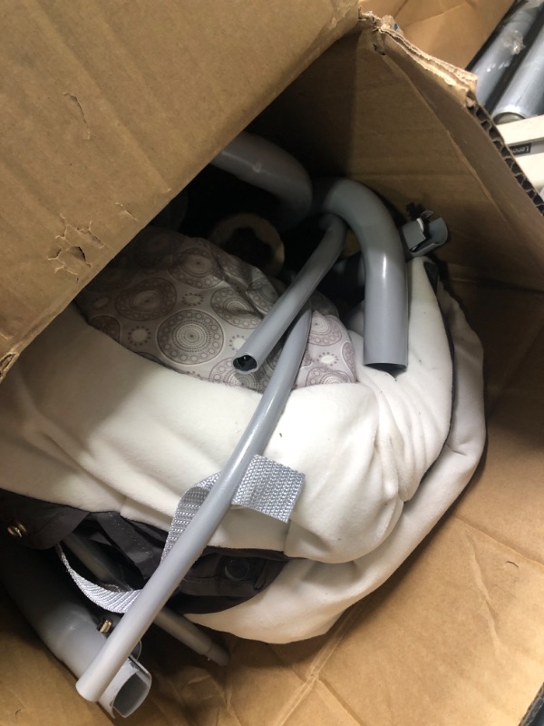 Photo 3 of Graco Simple Sway Abbington Baby Swing