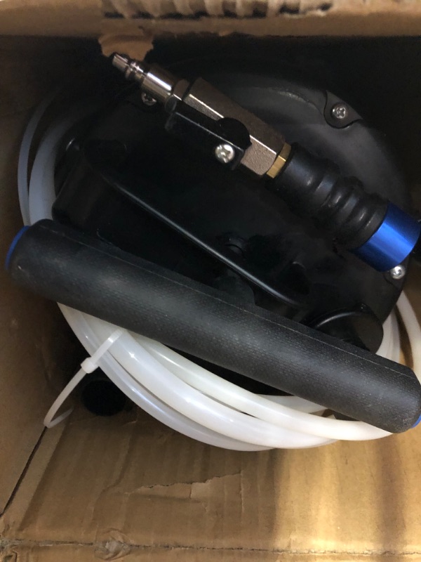 Photo 1 of 6.5 Liter Pneumatic/Manual Oil Changer Vacuum Fluid Extractor with Fluid Extractor Pump Tank Remover and Hose, Convenient Extract Engine Oil, Brake Fluid and Lubricant Oil From Machine or Car
