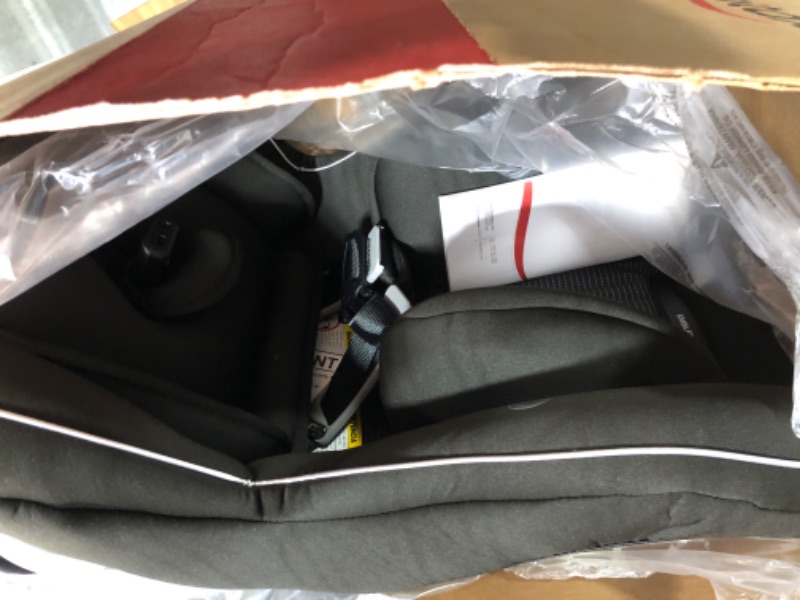 Photo 3 of Britax Emblem 3 Stage Convertible Car Seat, Dash