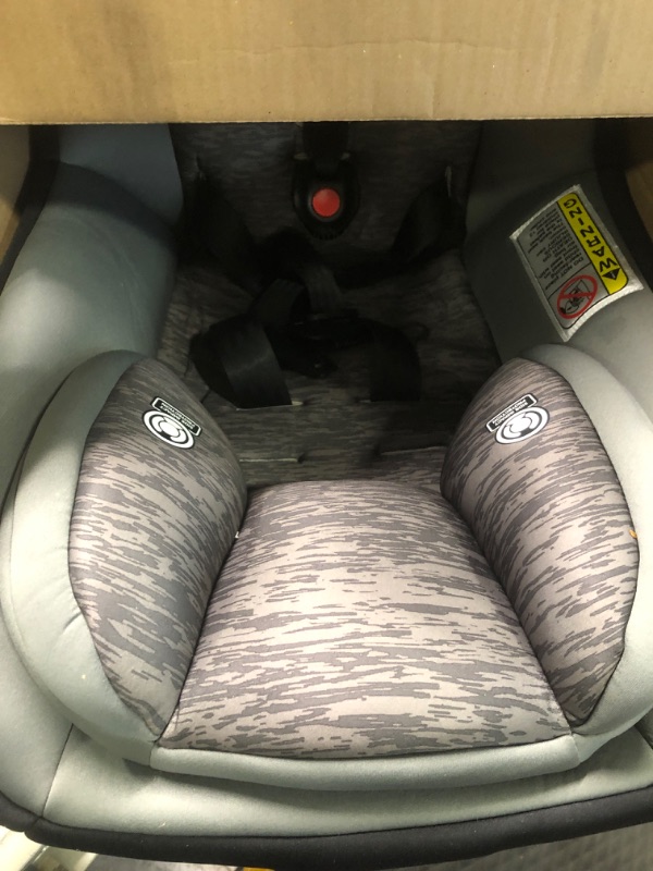 Photo 3 of Cosco Mighty Fit 65 DX Convertible Car Seat (Heather Onyx Gray)