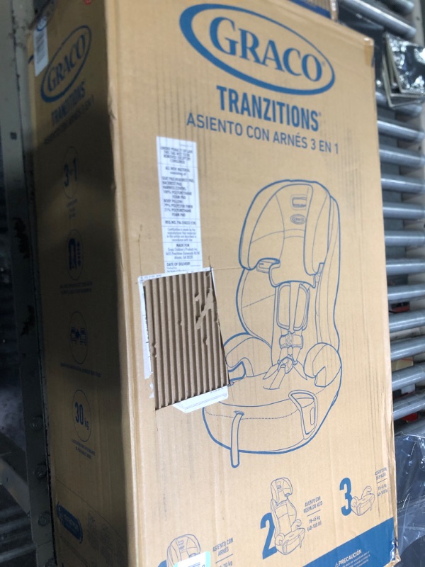 Photo 2 of Graco Tranzitions 3-in-1 Harness Booster Car Seat - Proof