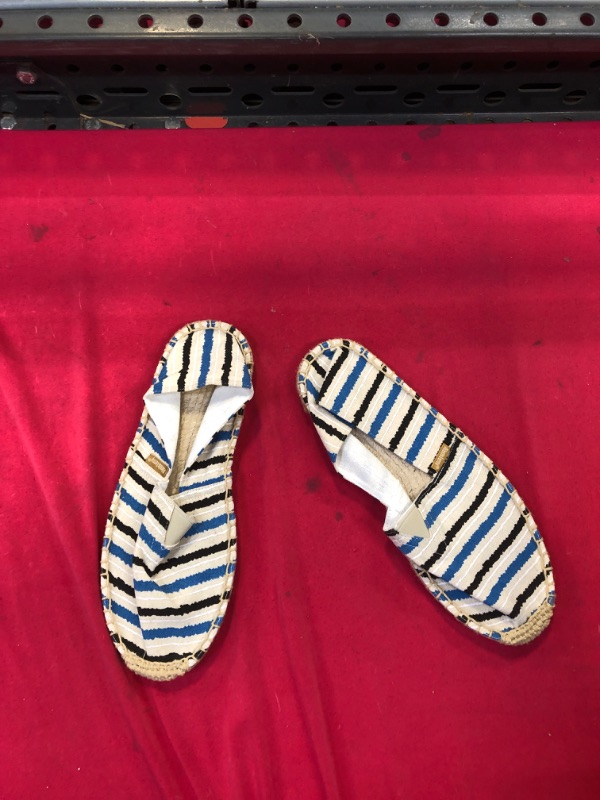 Photo 2 of Alexis Leroy Women's Summer Stripe Canvas Flat Espadrilles. Size 40
