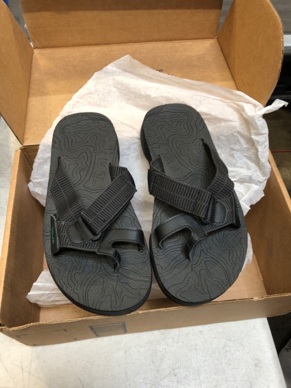 Photo 1 of BLACK TEVA SANDALS ( SIZE: 7 ) 