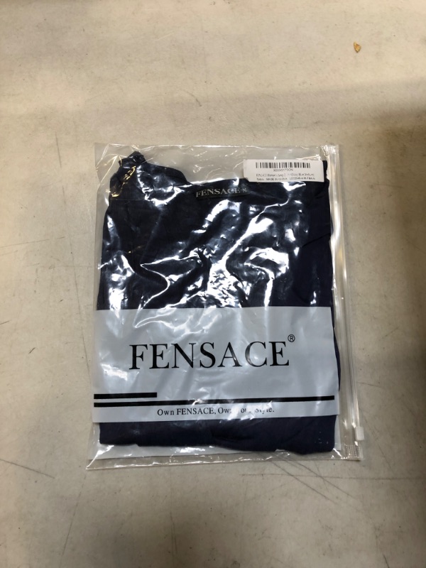 Photo 1 of FENSACE SIZE MEDIUM , BLUE 