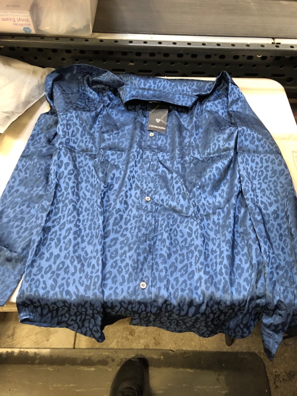 Photo 1 of Chomoleza size small mens shirt 