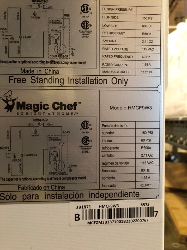 Photo 1 of (PARTS ONLY!!!)Magic Chef
8.7 cu. ft. Manual Defrost Chest Freezer in White - multiple scratches/darkness 