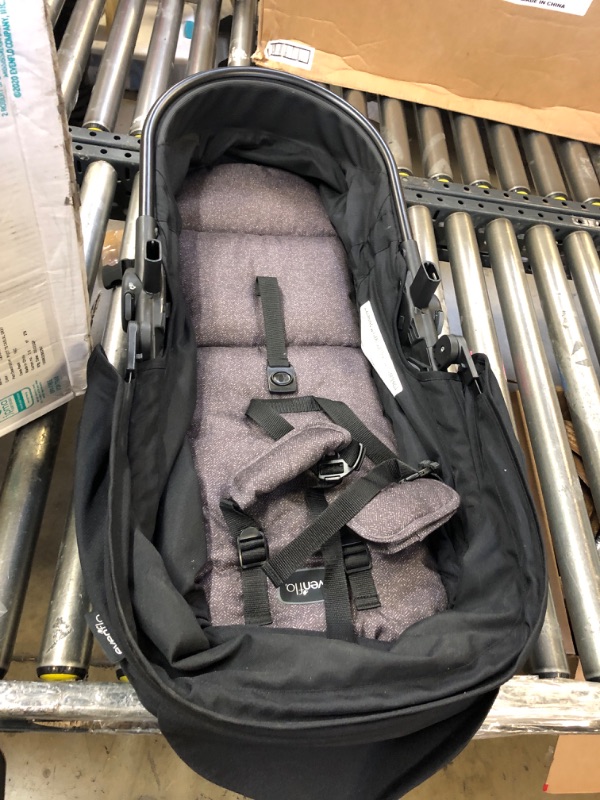 Photo 3 of Evenflo Pivot Modular Travel System with Universal Stroller Organizer Casual Gray With Universal Stroller USED MISSING PARTS 