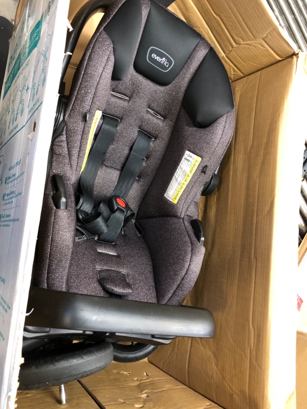 Photo 2 of Evenflo Pivot Modular Travel System with Universal Stroller Organizer Casual Gray With Universal Stroller USED MISSING PARTS 