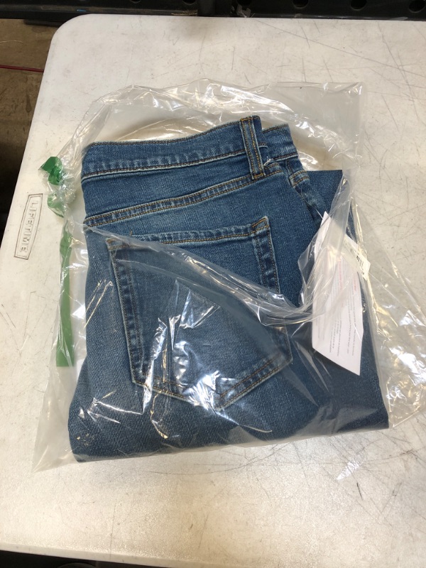 Photo 2 of AMAZON ESSENTIAL SLIM JEANS  (32W X 28L)
++USE STOCK PHOTO AS REFERENCE++