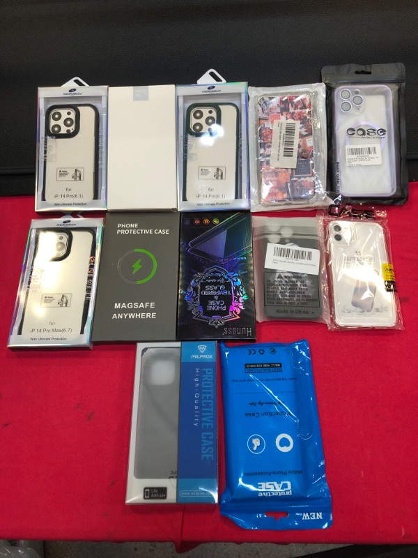Photo 1 of bag of phone cases    12 pcs 