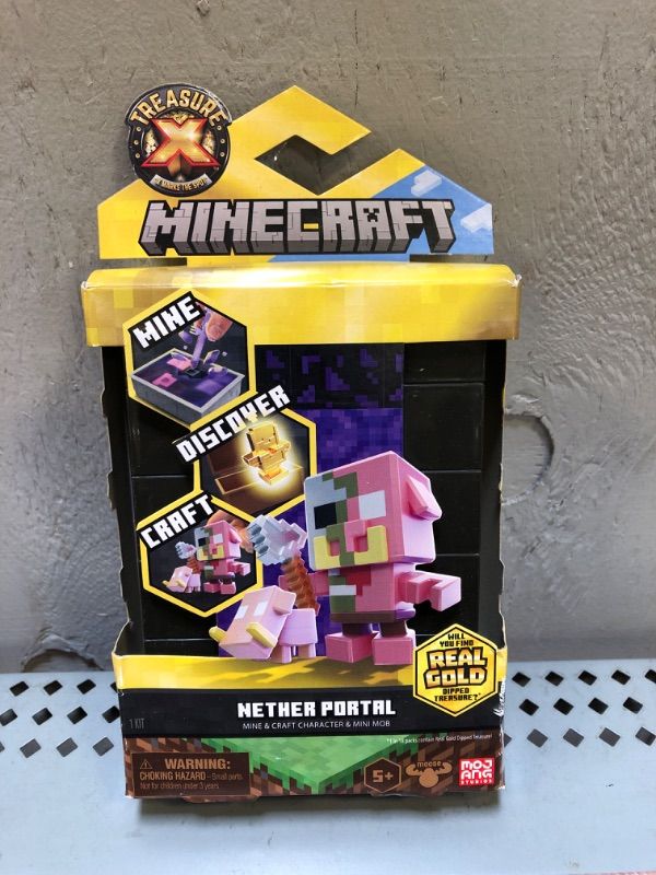 Photo 1 of Treasure X Minecraft. Mine & Craft Character and Mini Mob. Mine, Discover & Craft with 15 Levels of Adventure. Find one of 3 Character Pairs. Will You find The Real Gold Dipped Treasure?