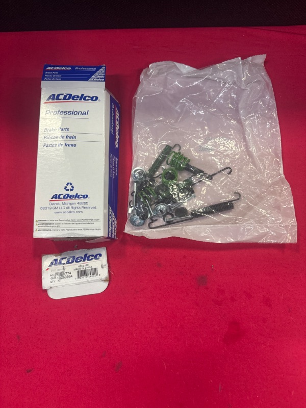 Photo 2 of ACDelco Professional 18K1774 Rear Drum Brake Shoe Adjuster and Return Spring Kit