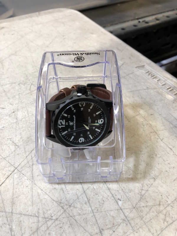 Photo 2 of Smith & Wesson Men's Classic Analog Watch
sww-w-mx33 (new, needs battery)
