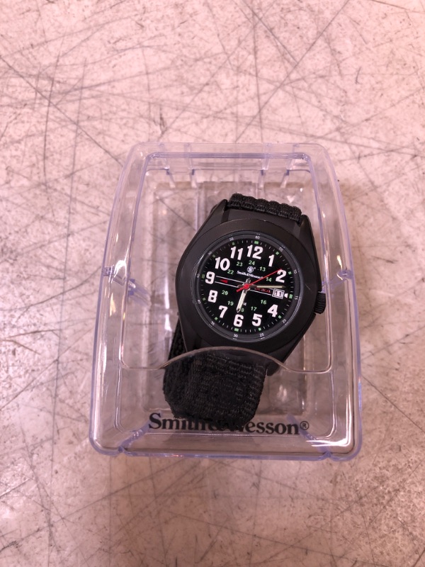 Photo 2 of Smith & Wesson Men's Tactical Watch
sww-w-hf12bt(used)( unable to test, needs batteries)
