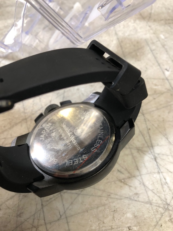 Photo 3 of Smith & Wesson Commando Watch
(used, needs battery,dirty)