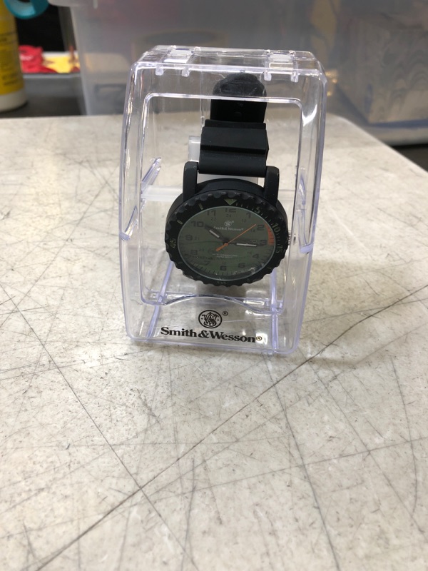 Photo 4 of Smith & Wesson Men's Grenadier Field Watch
(used)( unable to test, needs batteries)
