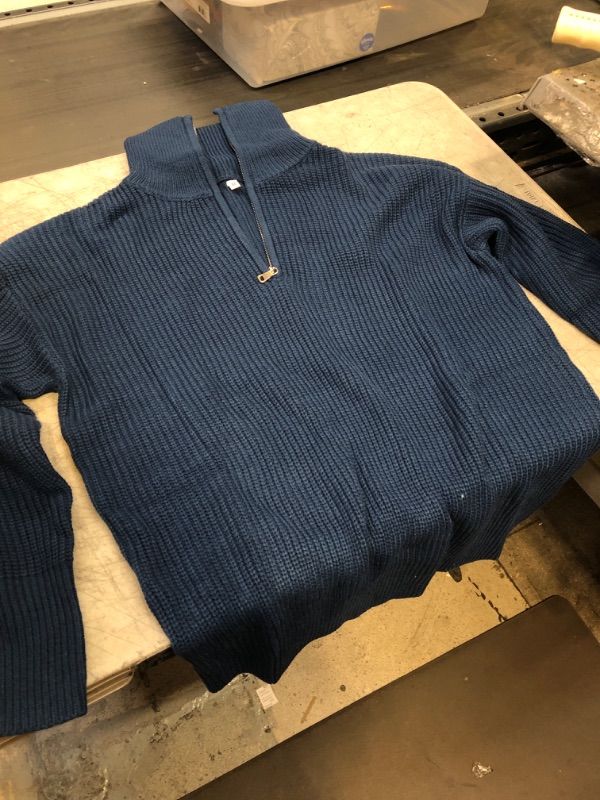 Photo 1 of 
WOMENS  SWEATER  
SIZE S

