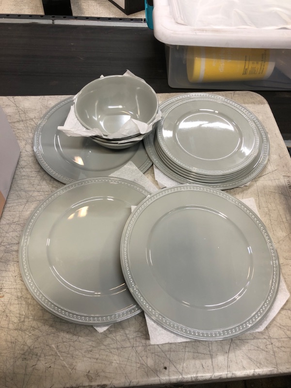 Photo 1 of 12 PCS DINNERWARE SET PLATES 