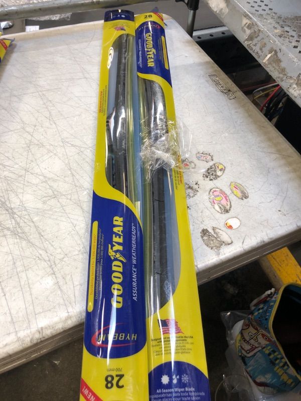 Photo 2 of Goodyear Assurance WeatherReady Windshield Wiper Blade - 28", 2 COUNT 