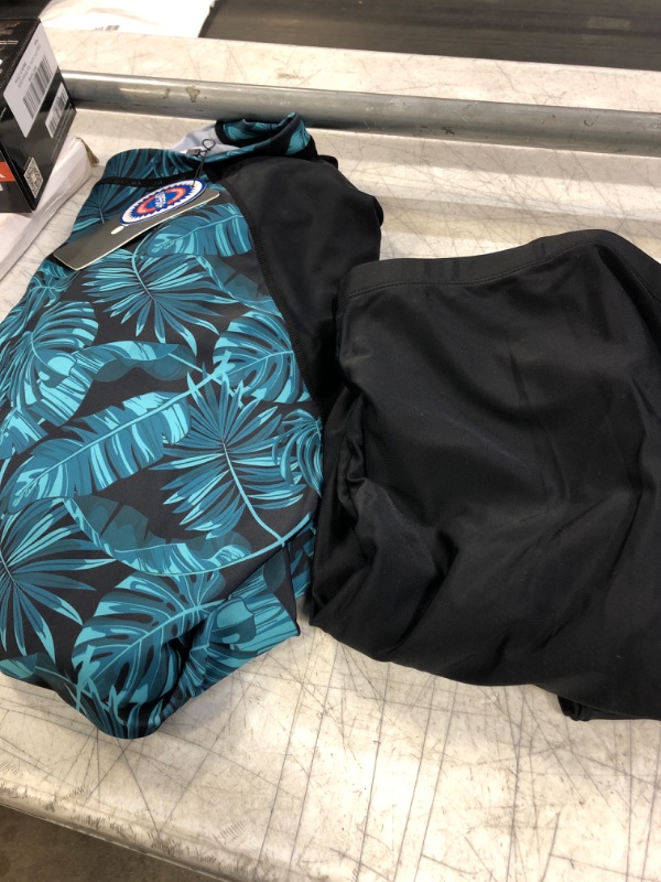 Photo 1 of Inno 2 Piece Plus Size Rash Guard for Women, Short Sleeve with Boyshorts UPF 50+ Surfing Swimwear, size 3 x 