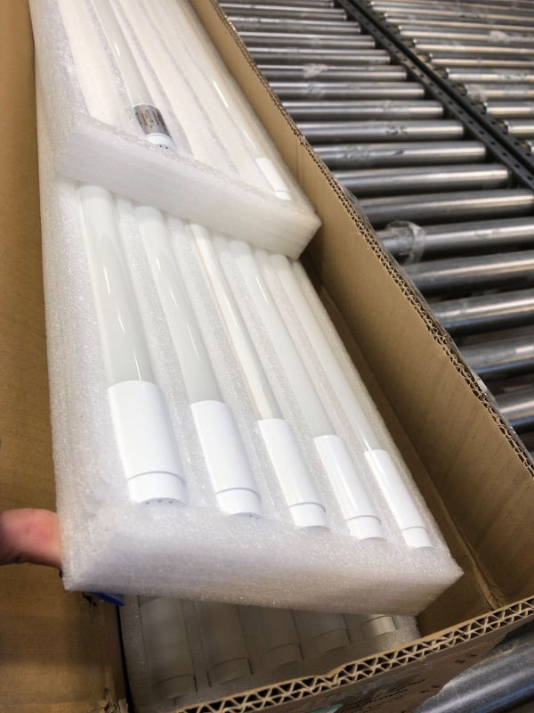 Photo 3 of 20 Pack 4FT LED T8 Hybrid Type A+B Light Tube, 18W, Plug & Play or Ballast Bypass, Single-Ended OR Double-Ended, 5000K, 2400lm, Frosted Cover, T8 T10 T12 for G13, , 120-277V, UL Listed 4 Ft | 5000k